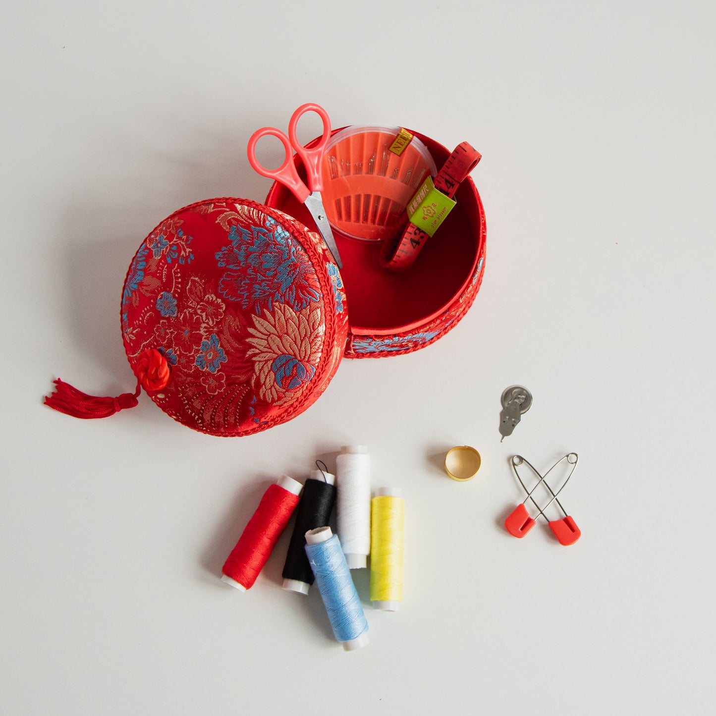Bride's Sewing Kit 针线盒